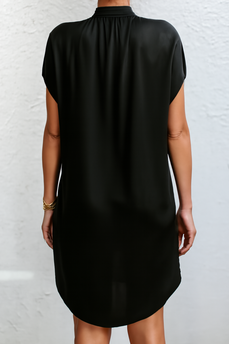 TRUDY - ELEGANT, FIGURE-FLATTERING DRESS